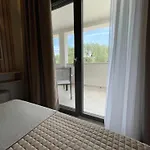 Vera *